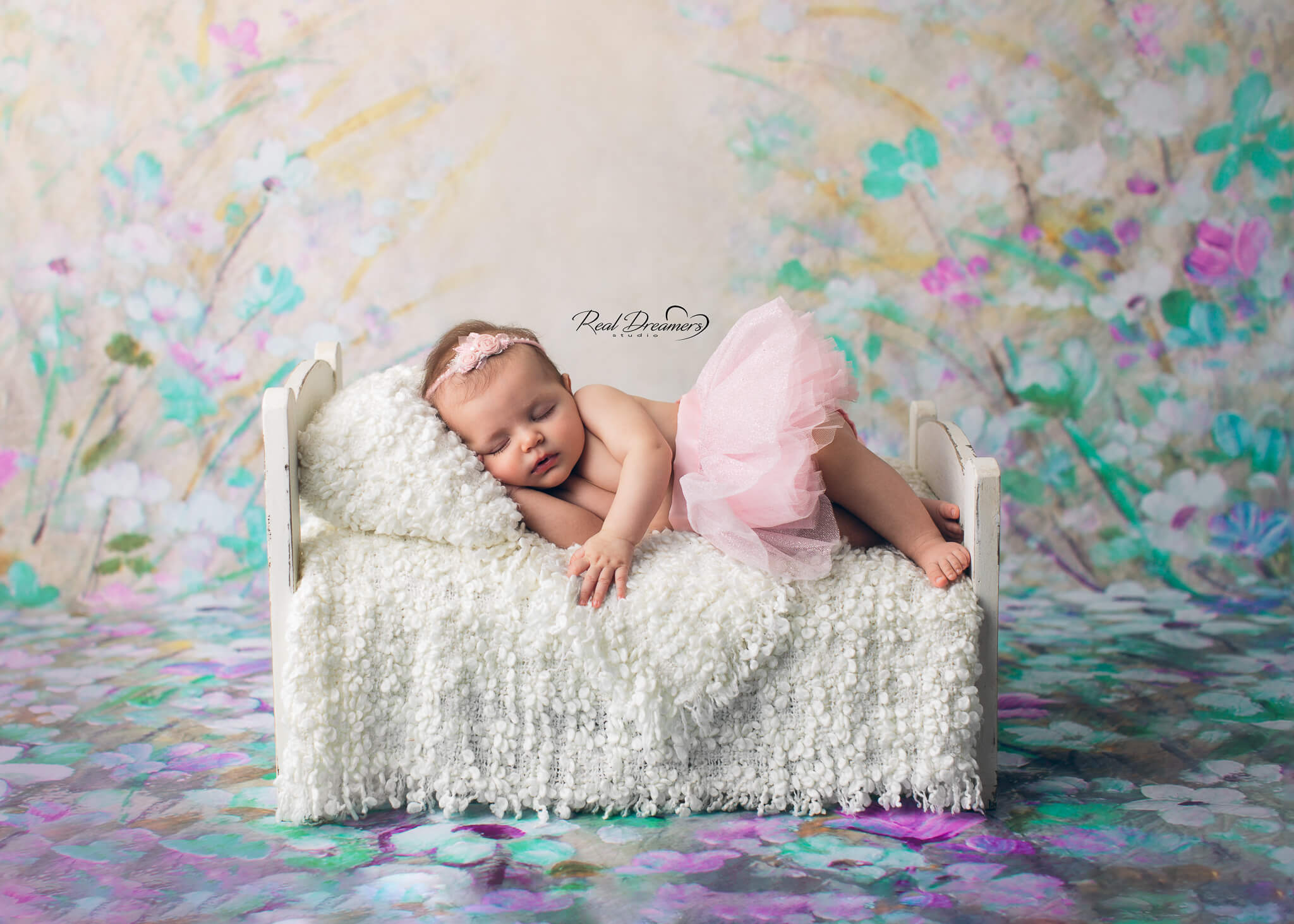 Real Dreamers Studio - servizio - fotografico - neonata - lettino